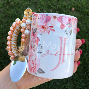 Caneca Bordada -  Letra Inicial de nome com nome